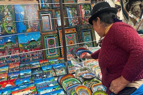 Otavalo-markt en Laguna Cuicocha-dagtour vanuit Quito