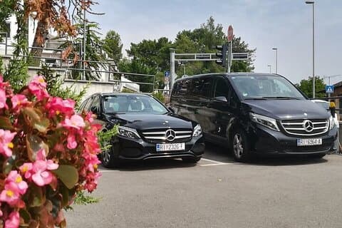 Privétransfers van en naar Opatija met Mercedes auto of busje