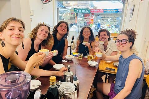 Hanoi Coffee Class learning 5 famous coffee in Hanoi