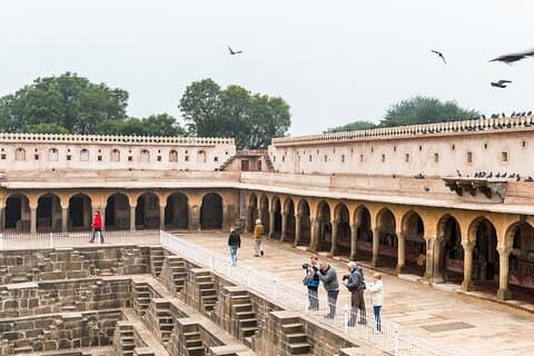 Jaipur : Chand Baori, Bharatpur Bird Sanctuary, Fatehpur Sikri.