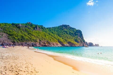 Passeio de barco pela Ilha Cleópatra saindo de Marmaris com almoço e bebidas