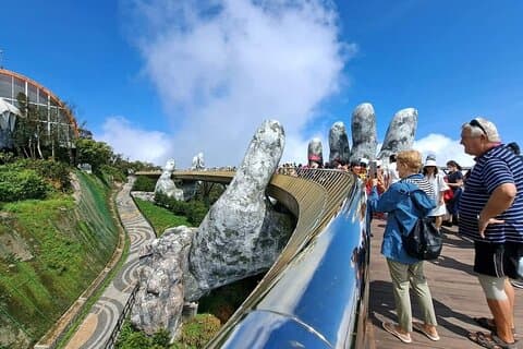 Moet je Ba Na Hills en Golden Bridge zien: Transfer per privé auto