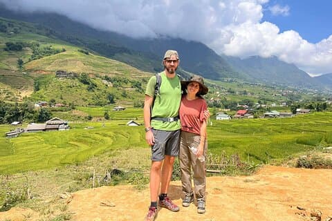 Tour privato di 3 giorni di Sapa Campi di riso terrazzati e villaggi etnici