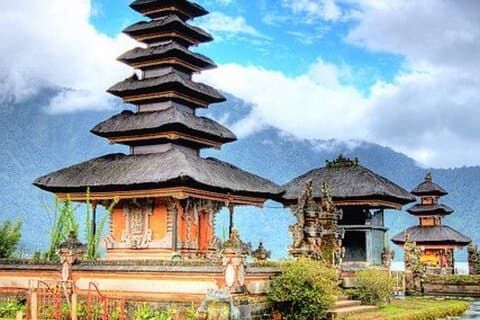 Private Tour zum Beratan Lake und Banyumala Wasserfall