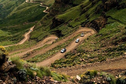 2-dagers Tala Game Reserve & Sani Pass-tur fra Durban