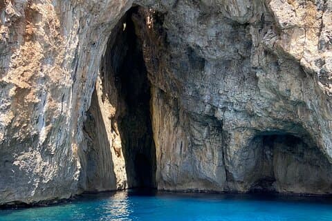 Visite guidée en bateau de 3 heures dans les grottes de Santa Maria di Leuca