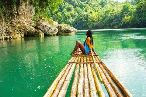 Bamboo Rafting med kalkstensmassage i Montego Bay