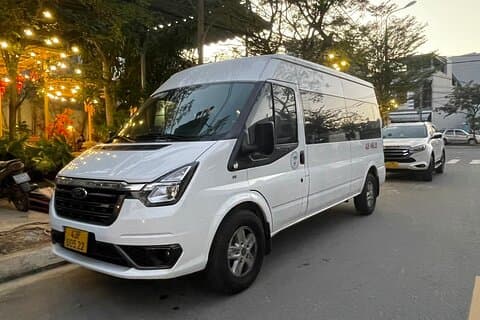 Hoi An to Ba Na Hills & Golden Bridge by private car