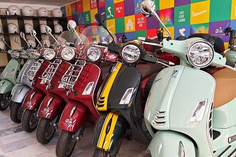 Corfu 300cc Vespa Scooter Rental