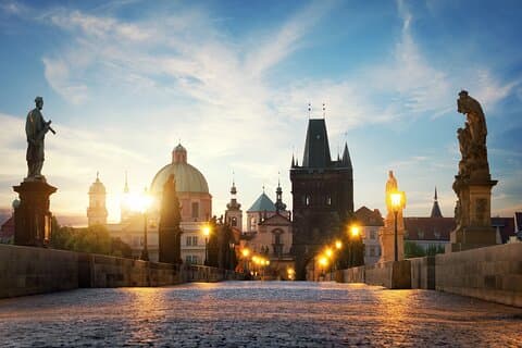 Explore a arte e a cultura de Praga com um local