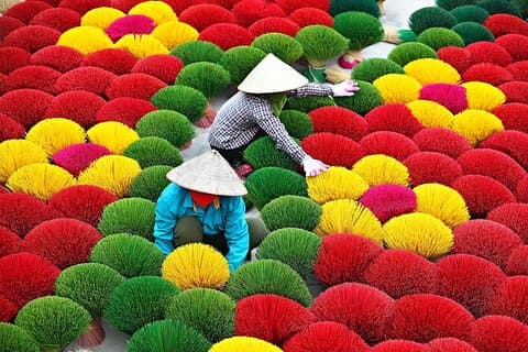 Hanoi: Full-Day Journey to Incense Village & Ninh Binh