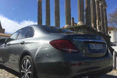 Arrábida- und Évora-Tour im Mercedes-Benz-Wagen oder -Van