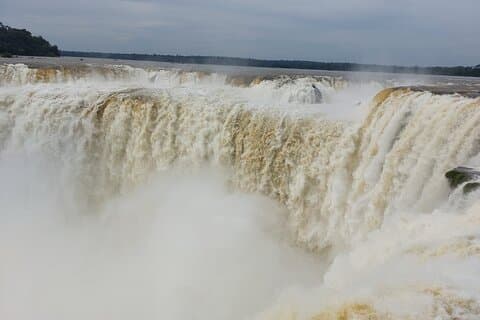 Transfert privé d'une journée complète aux chutes d'Iguazu