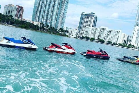 Miami Jet Ski-uthyrning: jaga havet, åk på vågorna