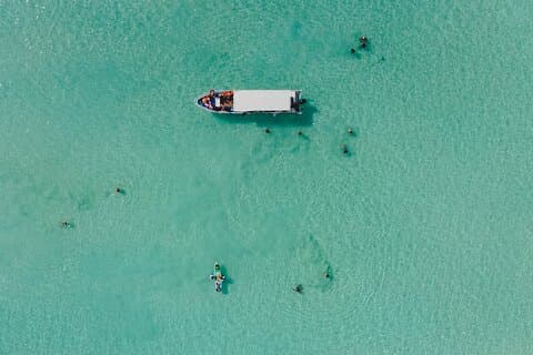 Bacalar Lagoon Sightseeing Boat Tour with Open Bar and Snacks
