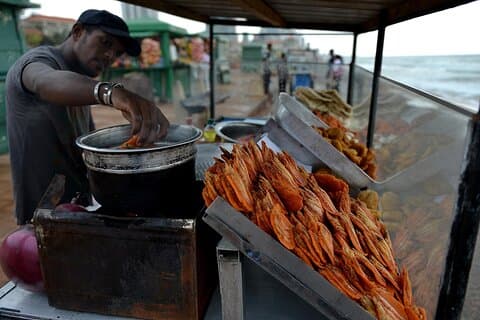 Die erstaunlichste Colombo-Wanderung und Streetfood-Tour. Morgens und abends