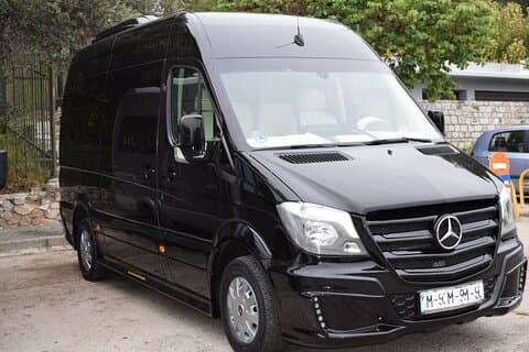 Privétransfer in de haven van Piraeus en het centrum van Athene (maximaal 11 personen)