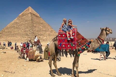 Cairo tour by Bus: Pyramids & Tahrir Museum from Sharm