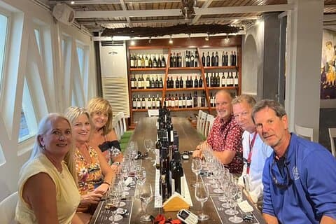 Visite privée de Santorin avec déjeuner et dégustation de vin