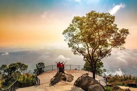 Cao Dai Temple et Black Lady Mountain Adventure (privé)