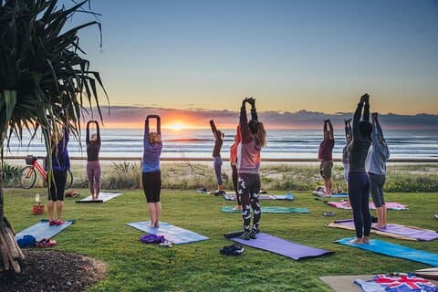 Privates Yoga am Strand bei Sonnenaufgang und Sonnenuntergang