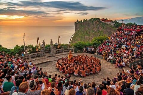 Gids, Uluwatu Temple Entry en Kecak Dance Ticket