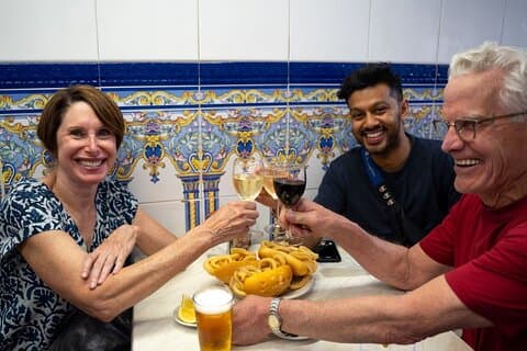 Madrid bei Nacht : Tapas, lokale Getränke und versteckte Edelsteine Tour