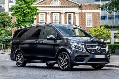 Transfer Hong Kong Airport to Hong Kong by Luxury Van or Sedan