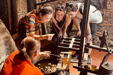 Découvrez le processus de la soie au village de la soie de Hoi An