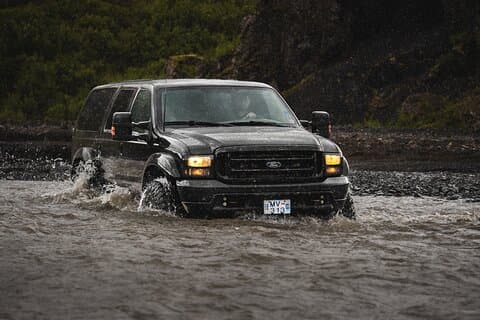 ソルスモルク 4WD ジープ 1 日プライベート ツアー