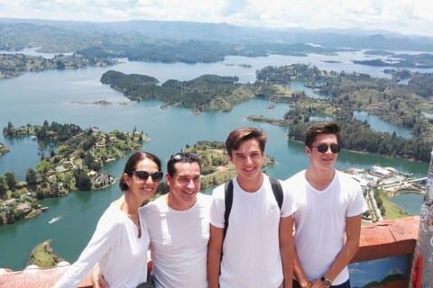 Private Tour durch Medellin, Guatapé und El Peñól (8 Std.)