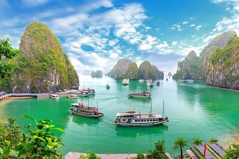 Ha Long Bay Day Tour with Lunch, Cave Explore & Titop Island