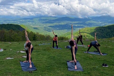 Berggipfel Yoga & Meditationswanderung in Asheville