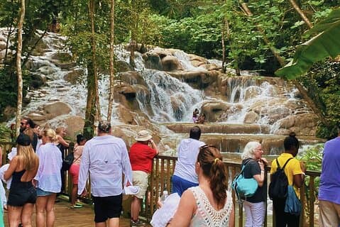 Dunns River Falls og Tubing Combo Tour fra Ocho Rios