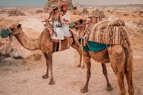 Visite de Pamukkale Ephèse en Cappadoce avec balade en montgolfière, safari à dos de chameau