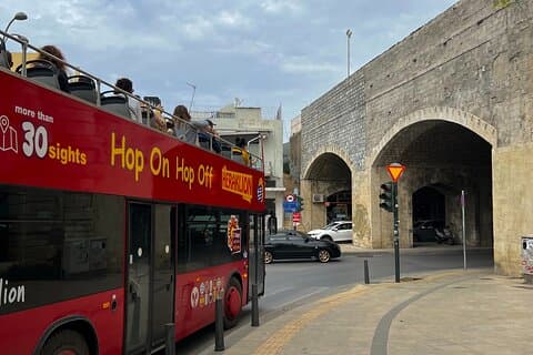 Hop-on-Hop-off-Sightseeing-Bustour in Heraklion