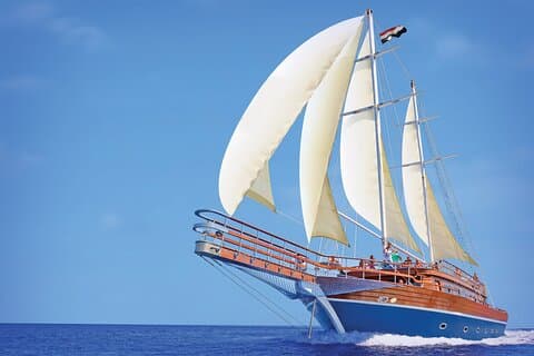 Sharm: Pirates Sailing Boat Ras Mohammed & White island og lunsj