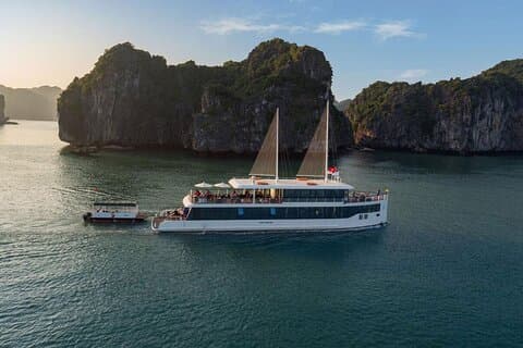 Jade Sails luksusdagstur i Halong og Lan Ha Bay