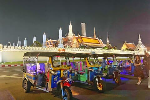 Tuk-tuk privétour in Bangkok bij nacht met Chinatown-maaltijd