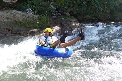 Unvergessliches Tubing-Abenteuer im Fluss Yaque Del Norte