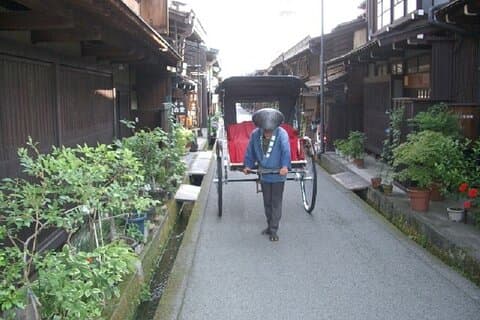 Privater halbtägiger Rundgang in Takayama