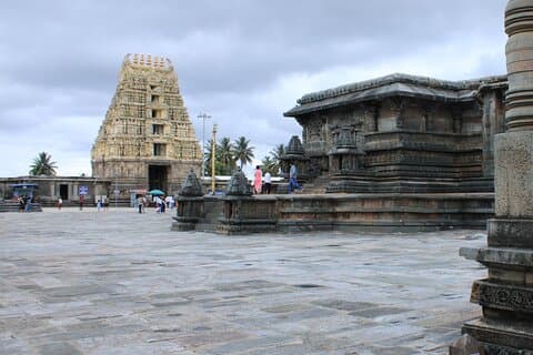 Excursión privada de un día a Belur y Halebidu con guía, entradas y coche con aire acondicionado