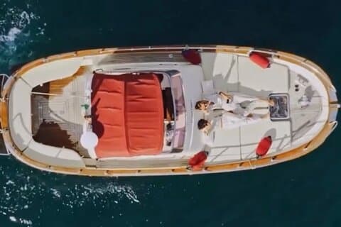 Privat rundvisning på øen Capri med båd og besøg i hulerne