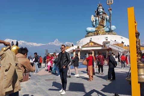 Visite de Shiva Idol et du Stupa de la paix mondiale en voiture
