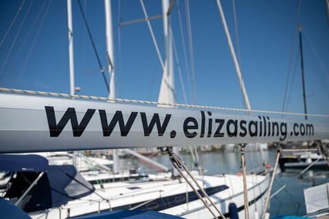 Segelbåt Queen Eliza för charter och underhållning i Varna