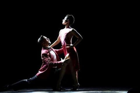 Madero Tango Show with Optional Dinner in Iguazu
