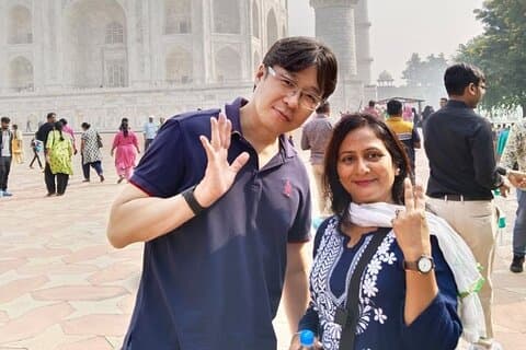 Taj Mahal and Agra fort express visits with tickets assistance