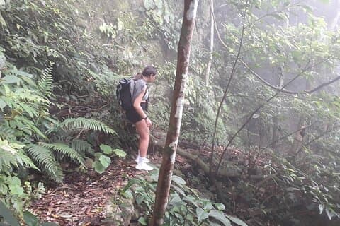 Randonnée guidée privée d'une journée dans le parc national de Ba Vi