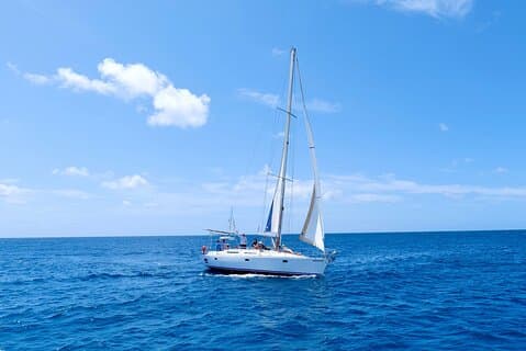 Private Half-Day Sailing – Yacht Lucy by Cape Verde Sailing