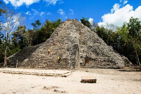 Viaje privado Tulum Express de 12 horas desde Cancún en camioneta